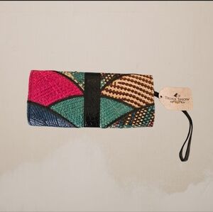 New Trunk Show Vintage Colorful Straw Clutch/ Wristlet